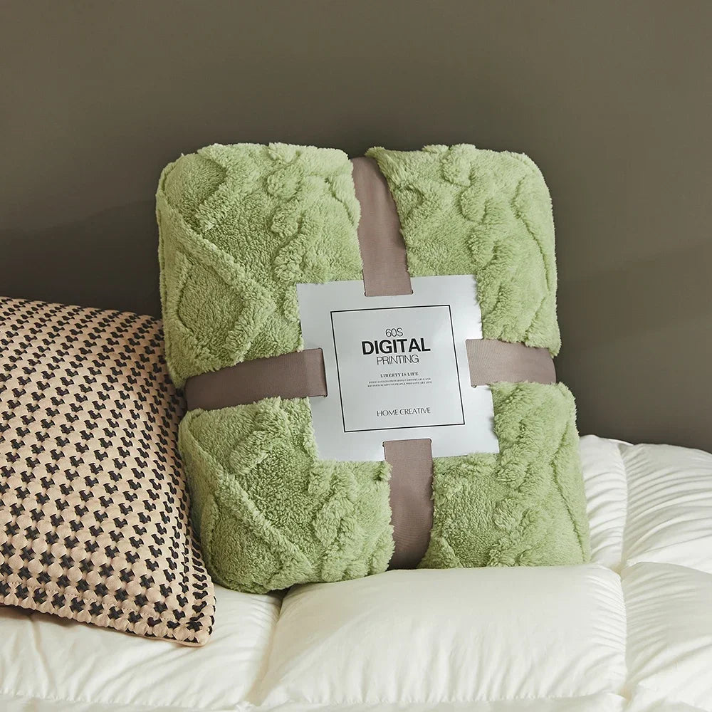 Ultra-Soft 3D Plush Fleece Blanket – Luxurious Dense Weave for Exceptional Warmth