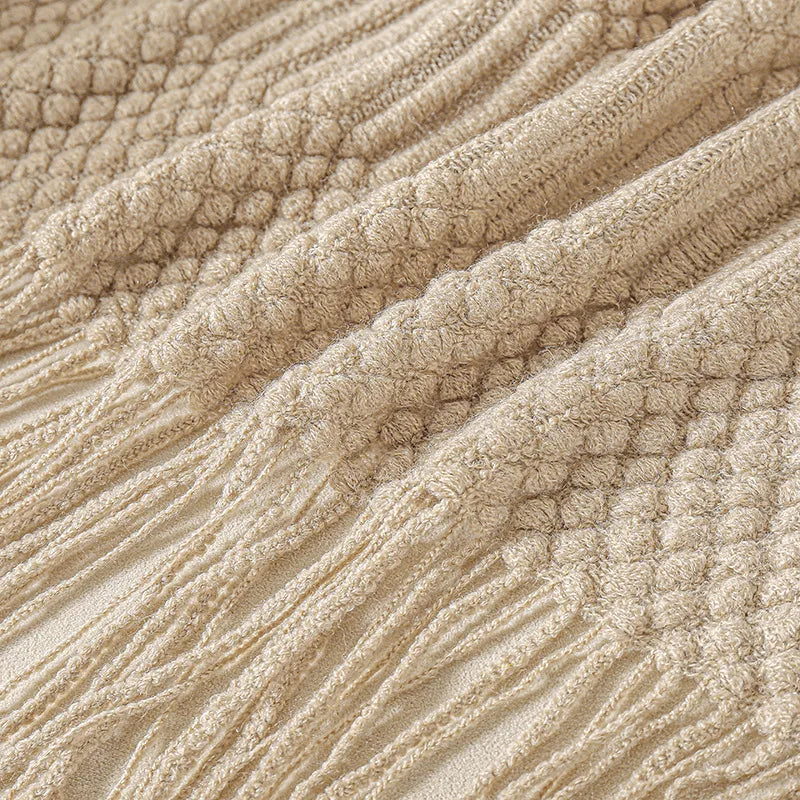 Chunky Knitted Throw Blanket with Tassels – Oversized Farmhouse Luxury Comfort