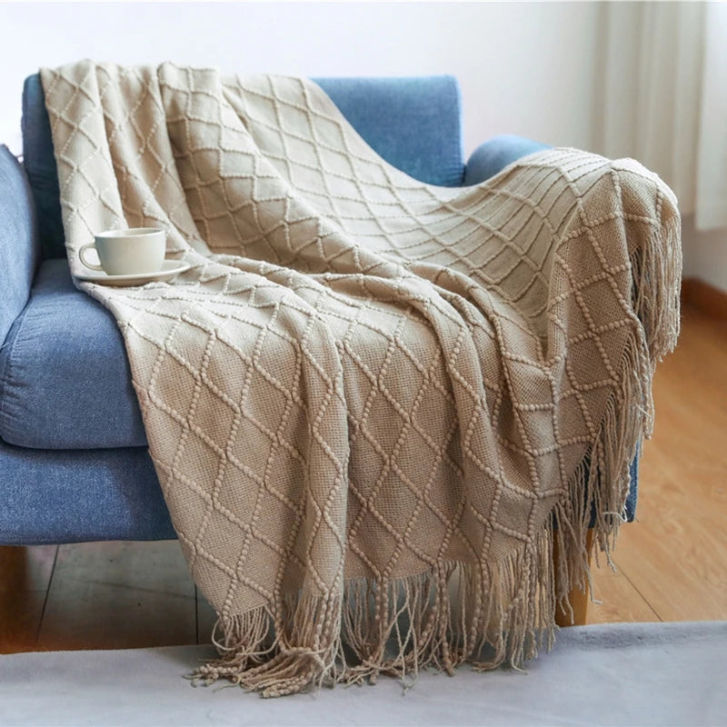 Chunky Knitted Throw Blanket with Tassels – Oversized Farmhouse Luxury Comfort