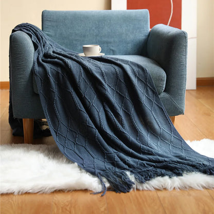 Chunky Knitted Throw Blanket with Tassels – Oversized Farmhouse Luxury Comfort